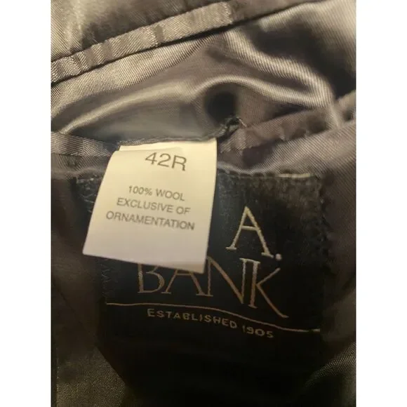 Jos. A. Bank 2 Button Gray Pinstripe Sport Coat Blazer Jacket 42R - Picture 7 of 11